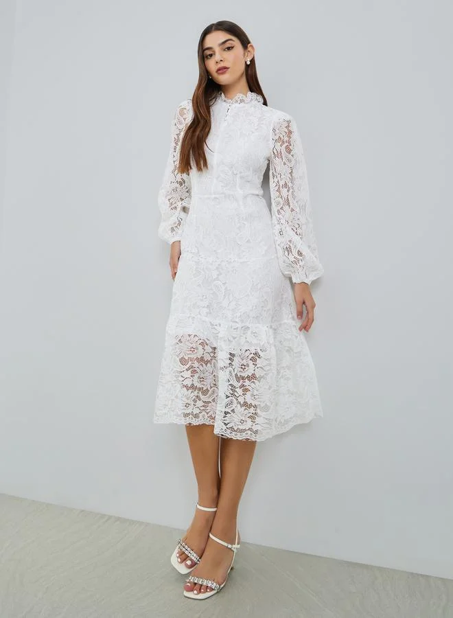 ستايلي فستان ميدي بحافة واسعة وأكمام بالون